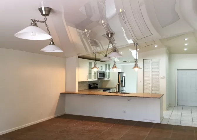 Натяжные потолки Polyplast